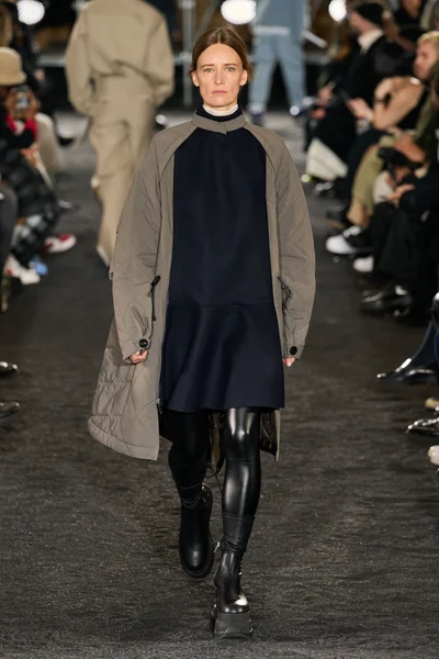 Look 37